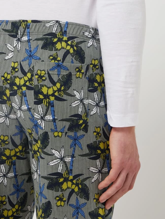 Auslauf ? Schiesser Pyjama-Shorts Mit Floralem Allover-Muster - Khaki ⭐ 3 Auslauf ? Schiesser Pyjama-Shorts Mit Floralem Allover-Muster - Khaki ⭐ – Bild 3
